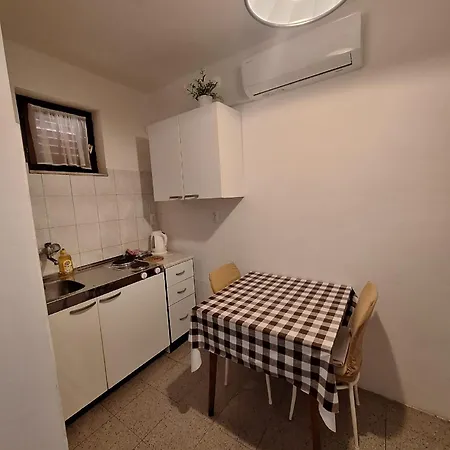 Dalmatin Apartmán *