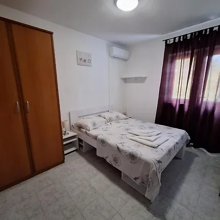 Lägenhet Dalmatin Žuljana