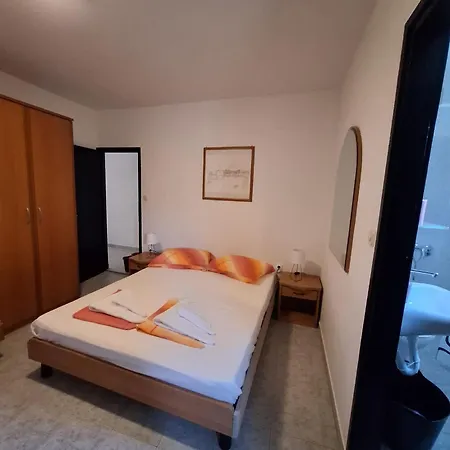 Dalmatin アパート