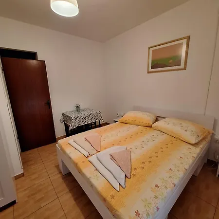 アパート Dalmatin Žuljana