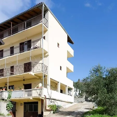 アパート Dalmatin Žuljana